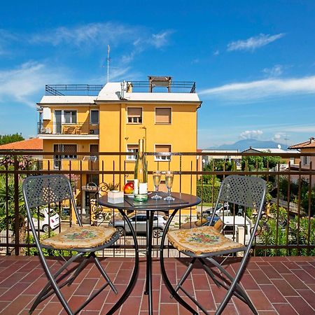 Villa Mimosa - Appartamento 2 - Happy Rentals Desenzano del Garda Eksteriør bilde