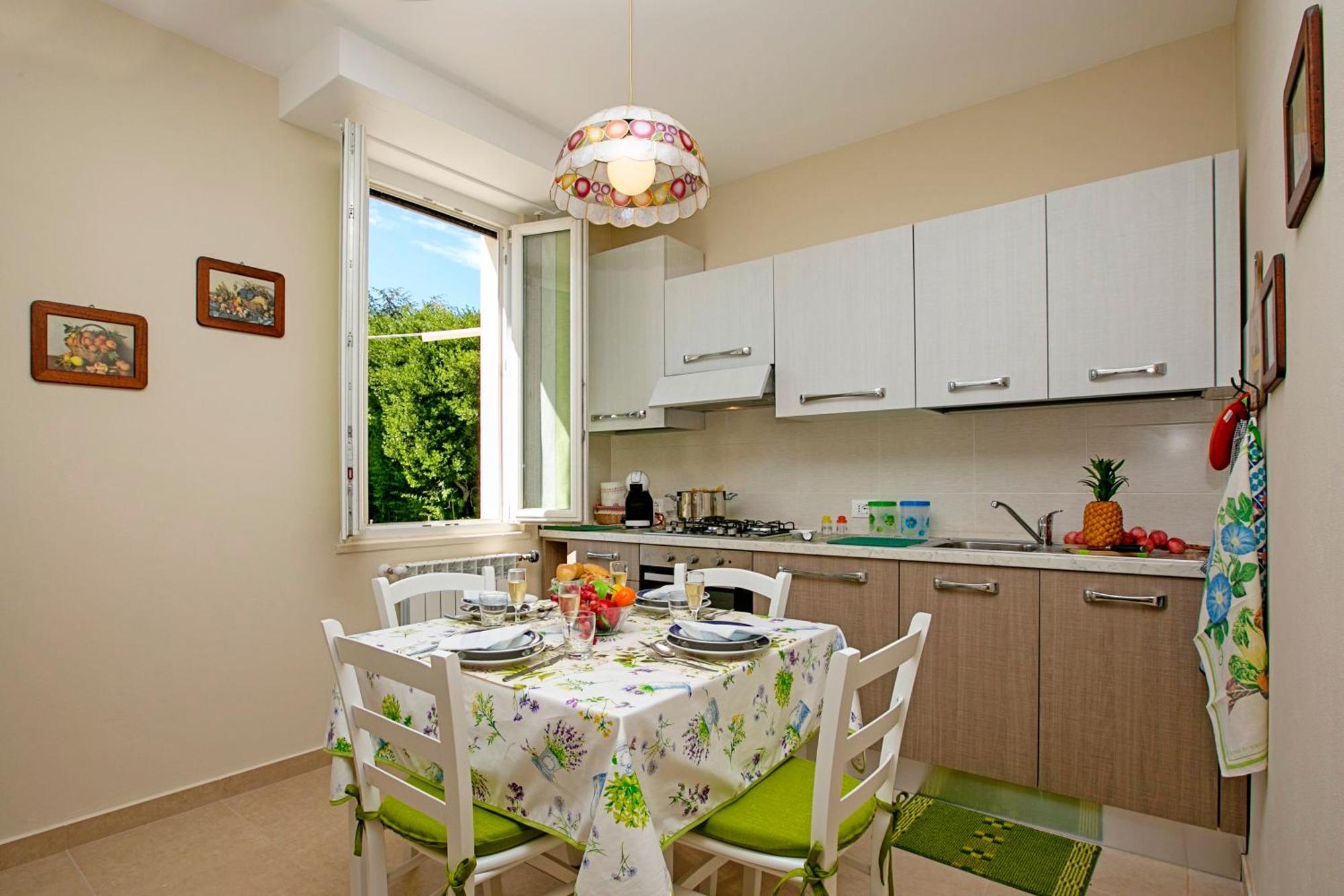 Villa Mimosa - Appartamento 2 - Happy Rentals Desenzano del Garda Eksteriør bilde