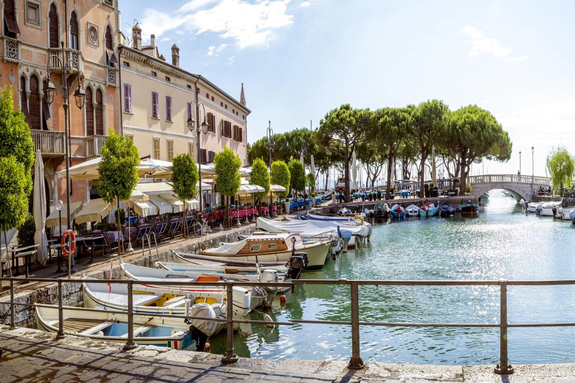 Villa Mimosa - Appartamento 2 - Happy Rentals Desenzano del Garda Eksteriør bilde